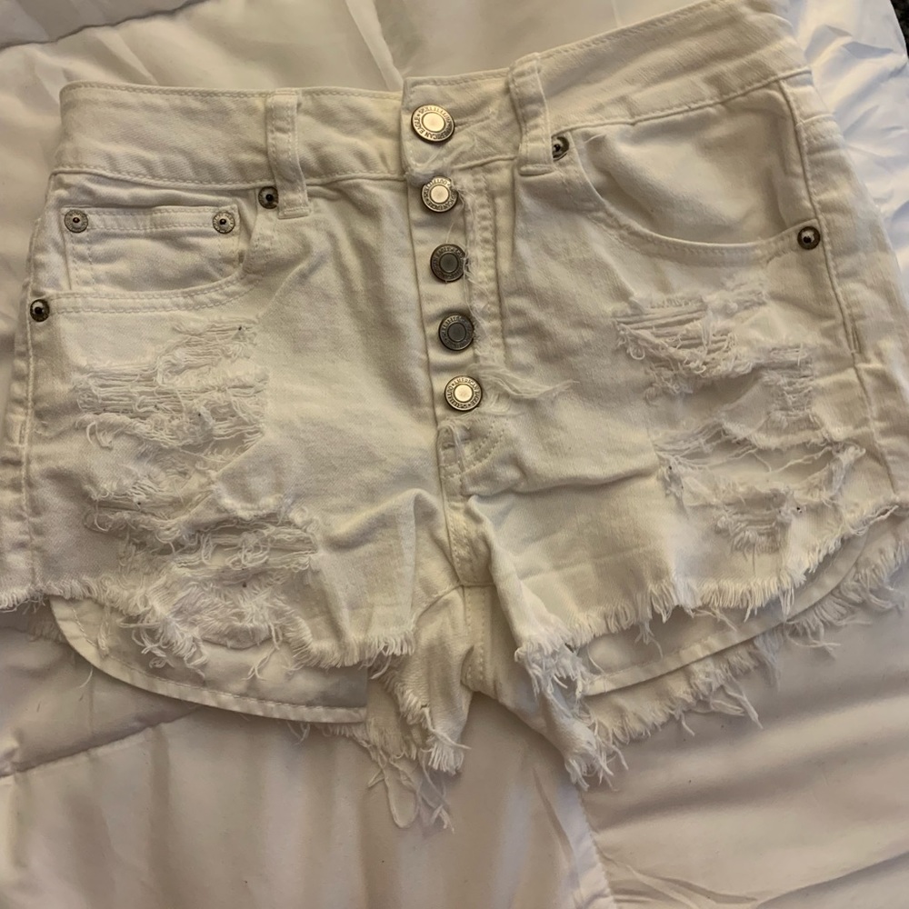 High rise white American Eagle jean shorts